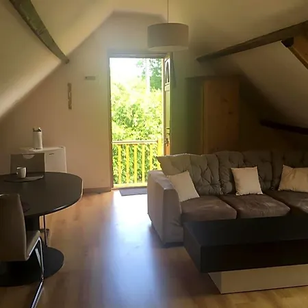 Bed & Breakfast L'annexe Saint-Étienne-la-Thillaye